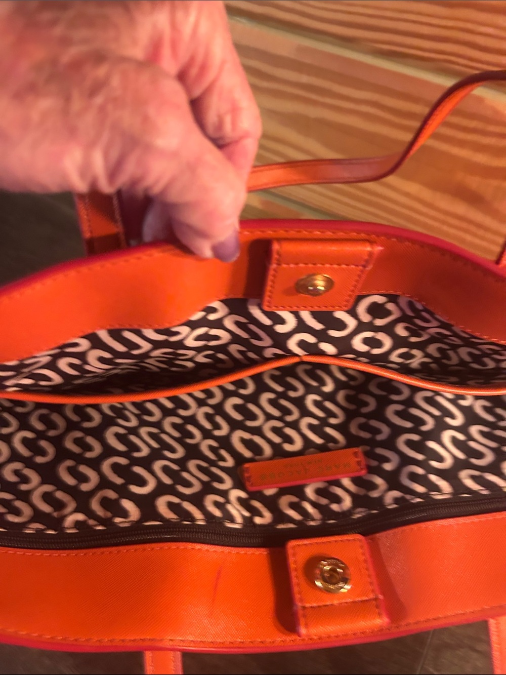 Marc Jacobs Large Orange Leather Tote with Luggage Tag - Picture 10 of 13